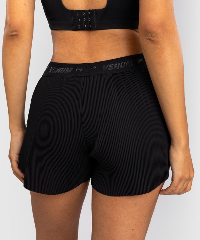 Женские тренировочные шорты Venum Flowfit - Black | Фото 4