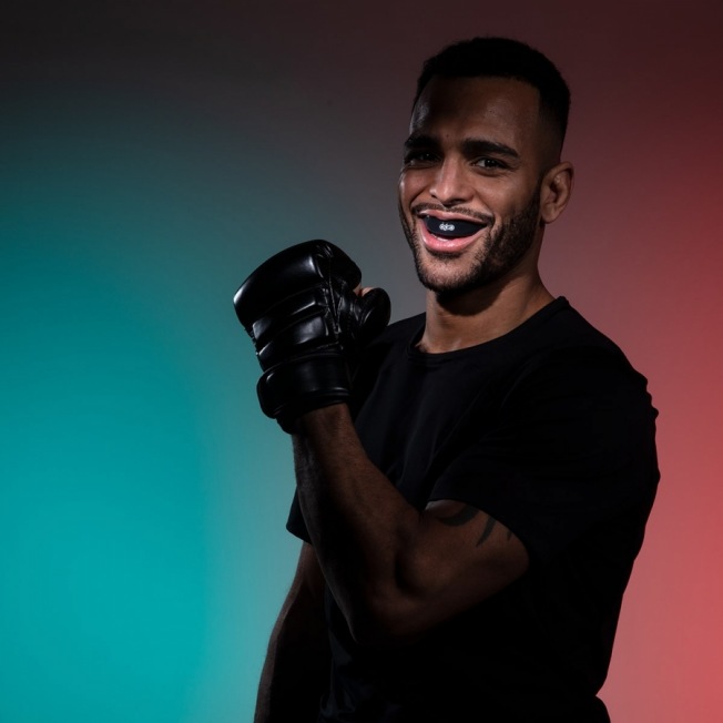 Детская боксерская капа OPRO Instant Custom-Fit - Black/White | Фото 3