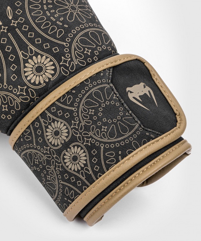 Боксерские перчатки Venum Santa Muerte Dark Side - Black/Brown | Фото 4