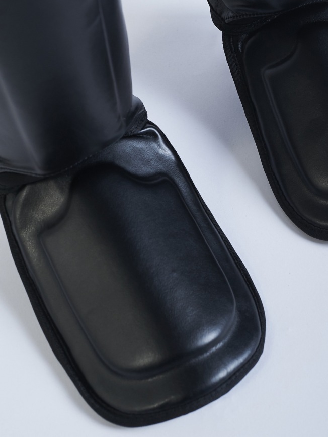 Щитки на ноги, шингарды Manto Impact - Black | Фото 2