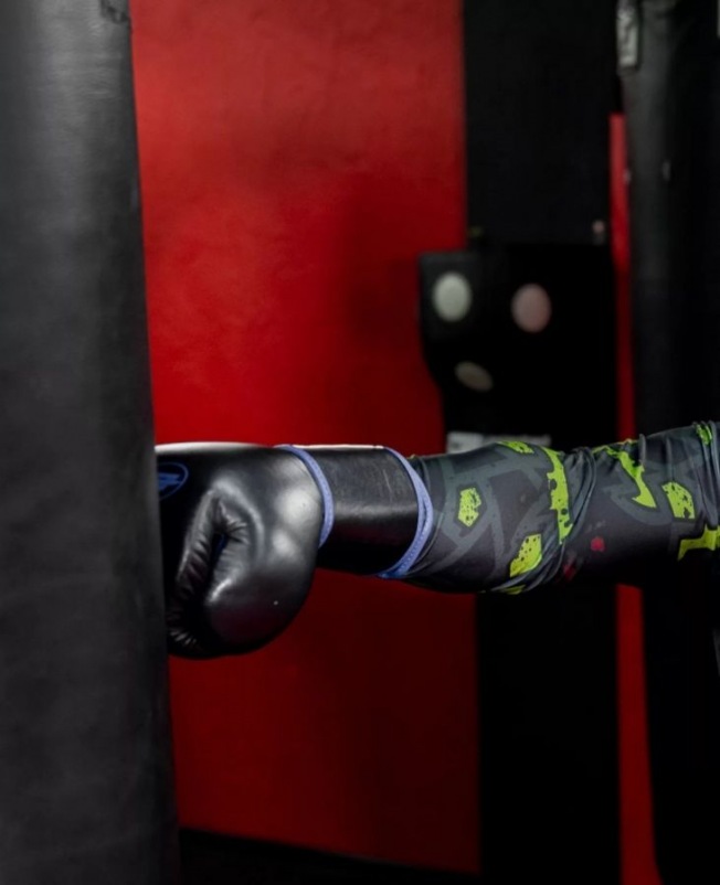 Перчатки боксерские BoyBo Rage (BBG200) - Черный/Красный | Фото 4