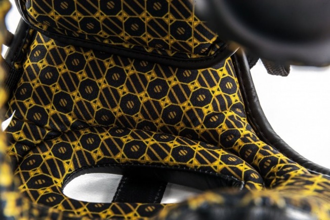 Боксерский шлем премиальный с защитой скул UFC - Black | Фото 11