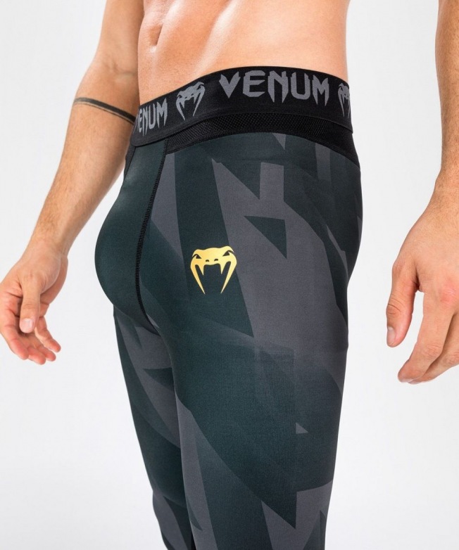 Компрессионные штаны Venum Razor - Black/Gold | Фото 4