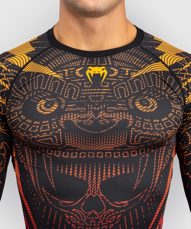 Рашгард Venum Quetzal Fury LS - Black/Fury Red/Tangerine | Фото 2