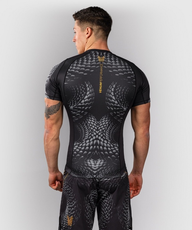 Рашгард Venum Matupa SS - Black/Grey/Gold | Фото 4
