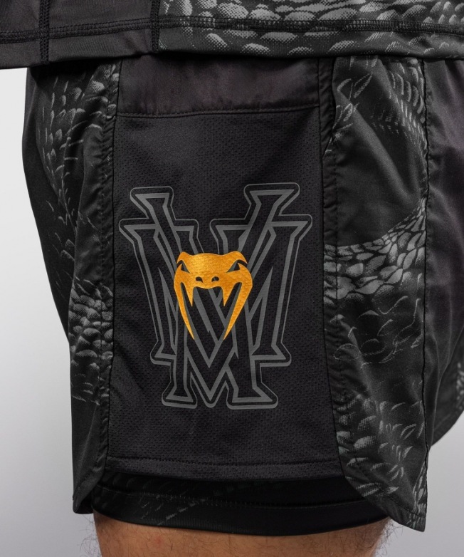 Тренировочные шорты Venum Matupa - Black/Grey/Gold | Фото 5