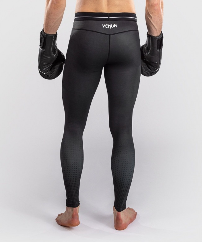 Компрессионные штаны Venum Stealth - Black/White | Фото 3