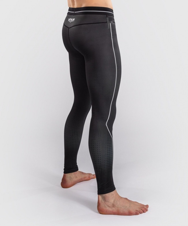 Компрессионные штаны Venum Stealth - Black/White | Фото 4