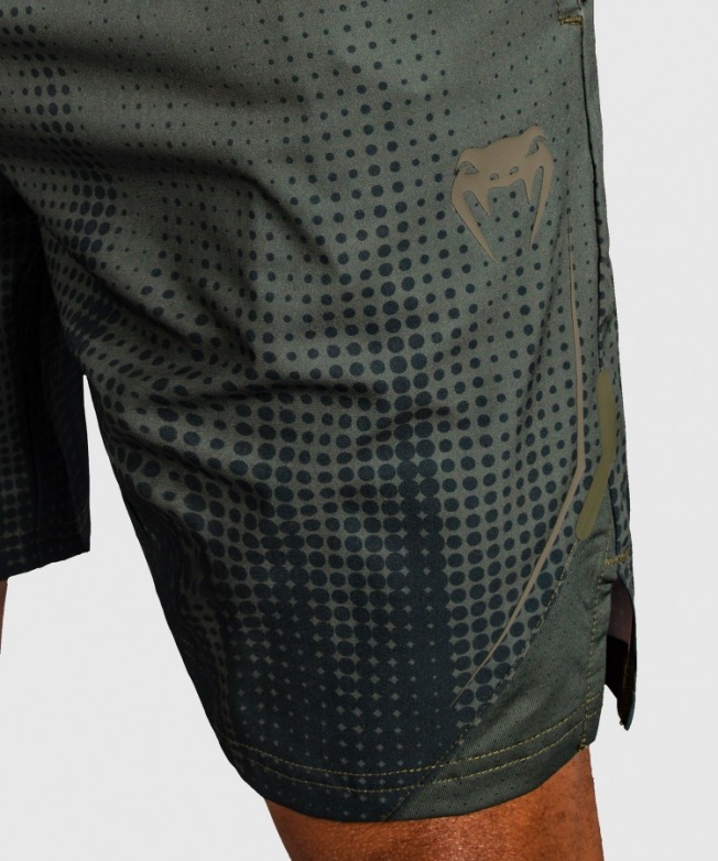 Тренировочные шорты Venum Stealth - Khaki/Dark Green | Фото 5