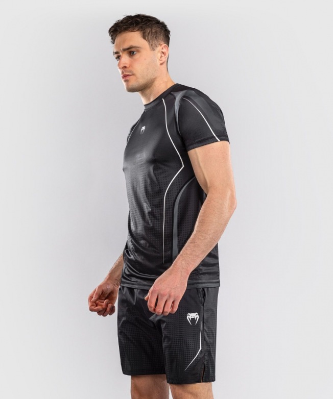 Тренировочная футболка Venum Stealth - Black/White | Фото 1