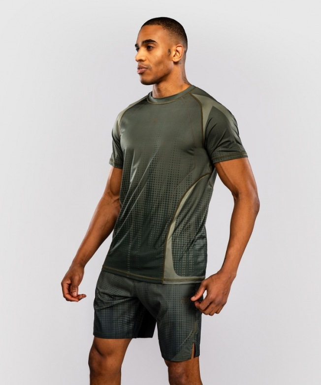 Тренировочная футболка Venum Stealth - Khaki/Dark Green | Фото 1