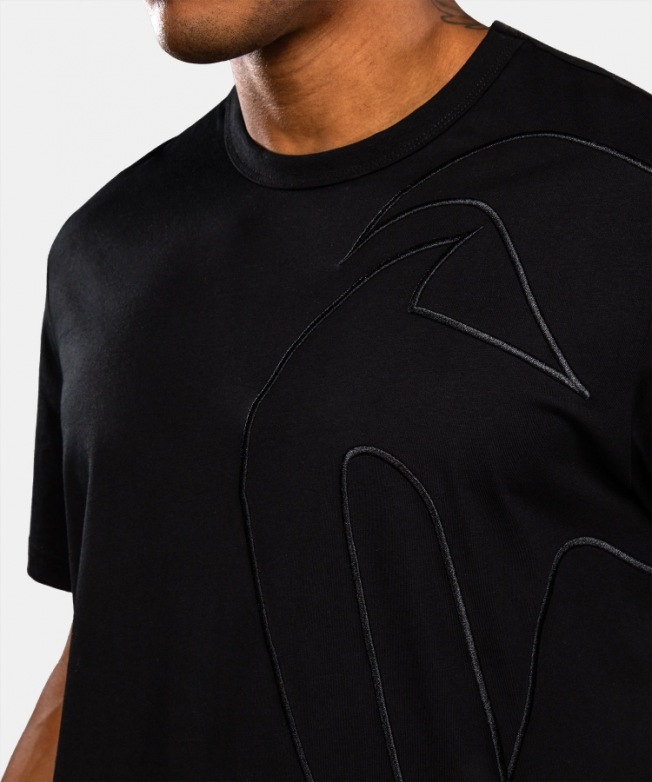Футболка Venum Giant 3D - Black | Фото 3