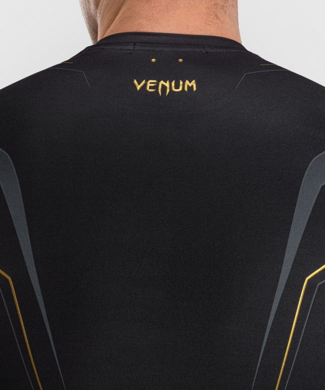 Рашгард Venum Streamline SS - Black/Gold | Фото 5