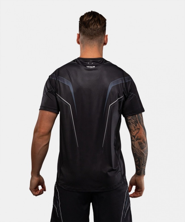 Тренировочная футболка Venum Streamline - Black/White | Фото 2