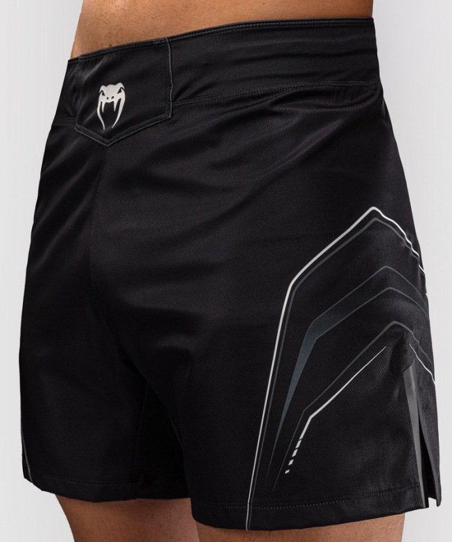 Шорты для единоборств Venum Streamline - Black/White | Фото 4
