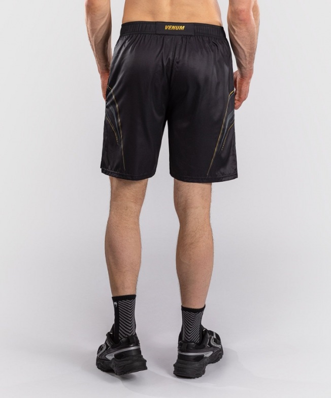 Тренировочные шорты Venum Streamline - Black/Gold | Фото 2