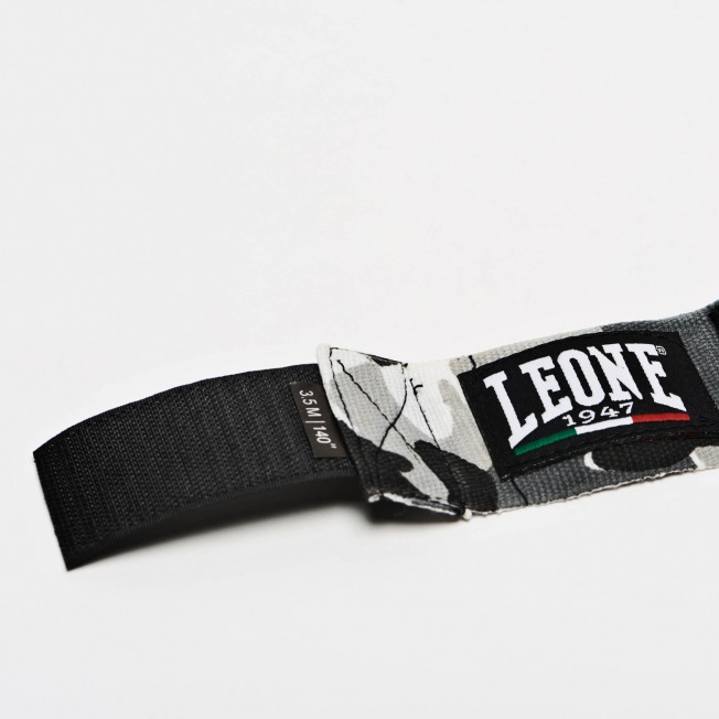 Боксерские бинты Leone AB705 - Grey Camo (4.5m) | Фото 4