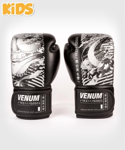 Детские боксерские перчатки Venum YKZ21 - Black/White