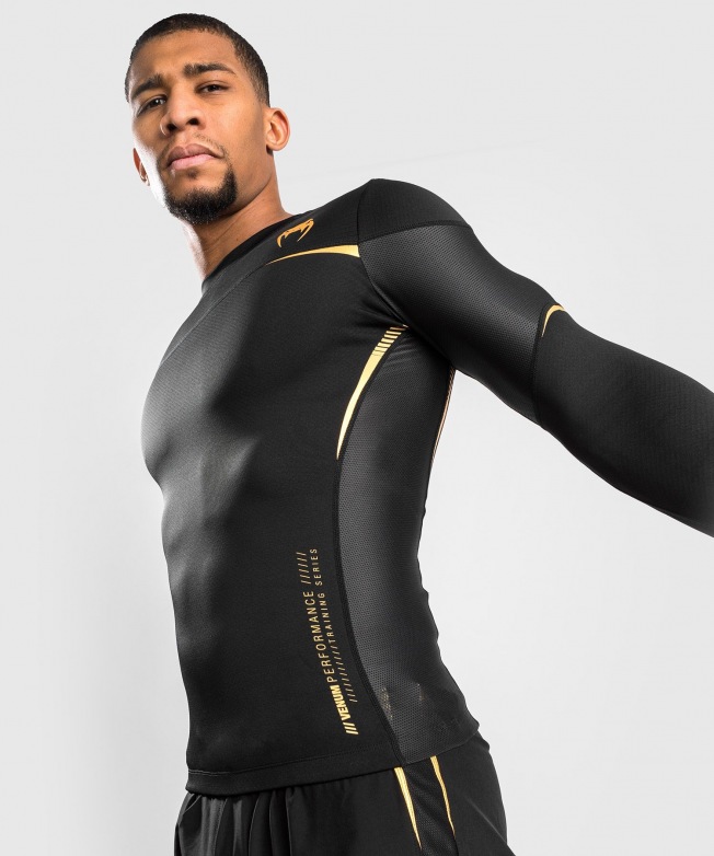 Рашгард Venum Tempest 2.0 LS – Black/Gold | Фото 2