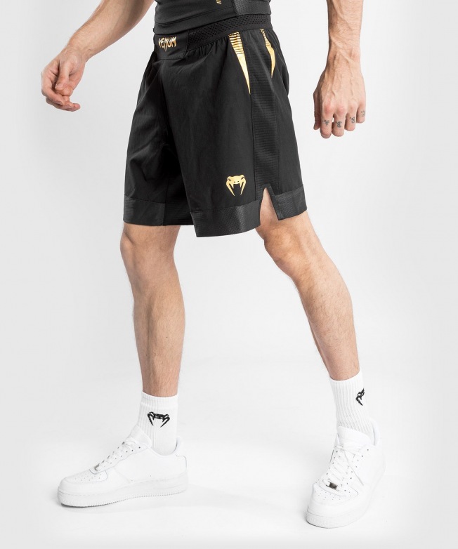 Шорты ММА Venum Tempest 2.0 – Black/Gold | Фото 1