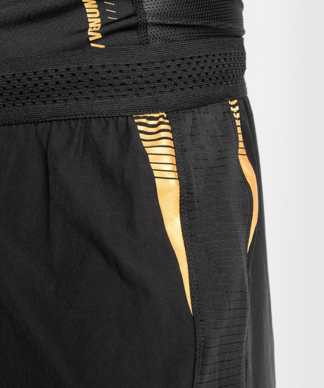Шорты ММА Venum Tempest 2.0 – Black/Gold | Фото 3