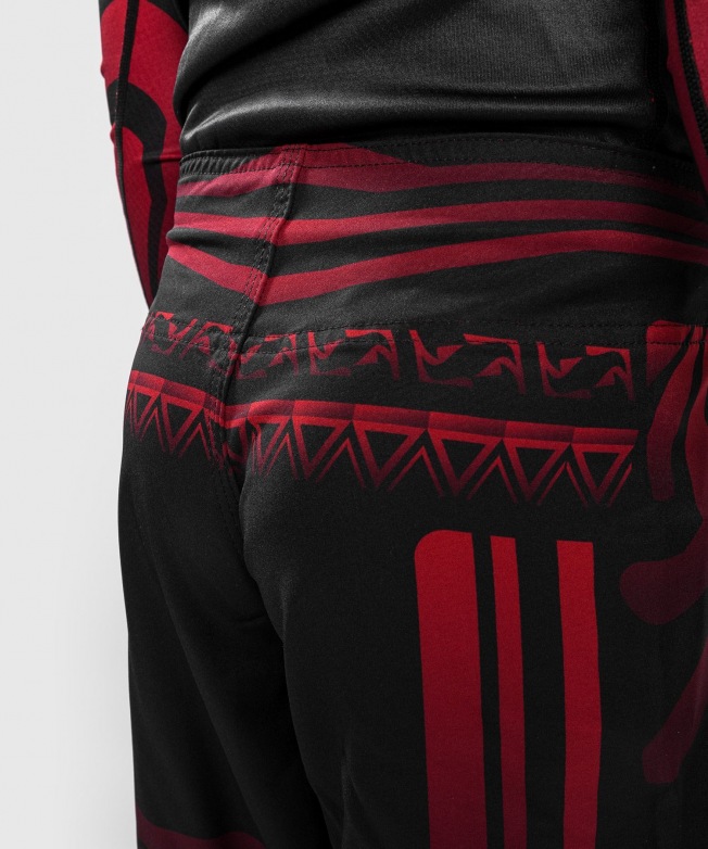 Детские шорты для единоборств Venum Nakahi - Black/Red | Фото 6