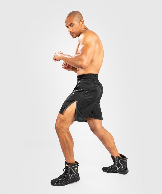 Боксерские шорты Venum Biomecha - Black/Grey | Фото 1