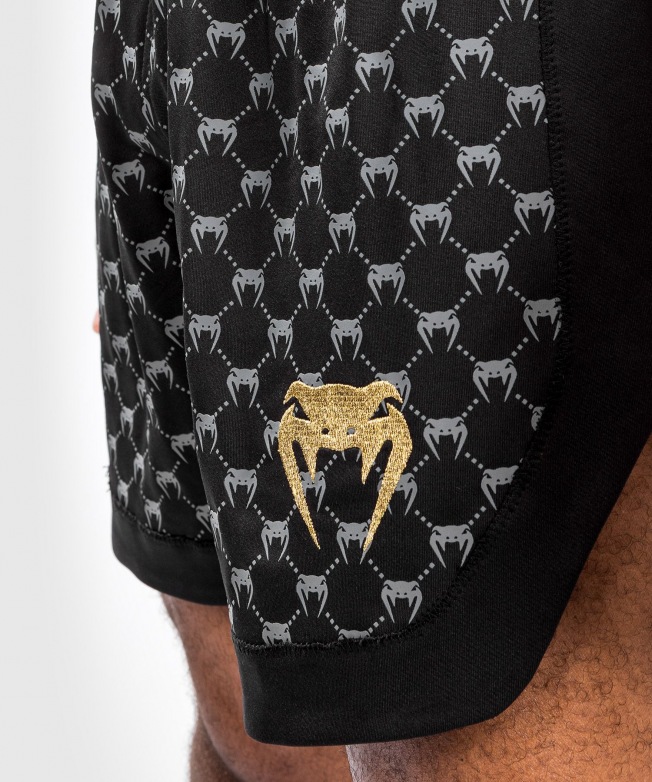 Боксерские шорты Venum Monogram - Black | Фото 6