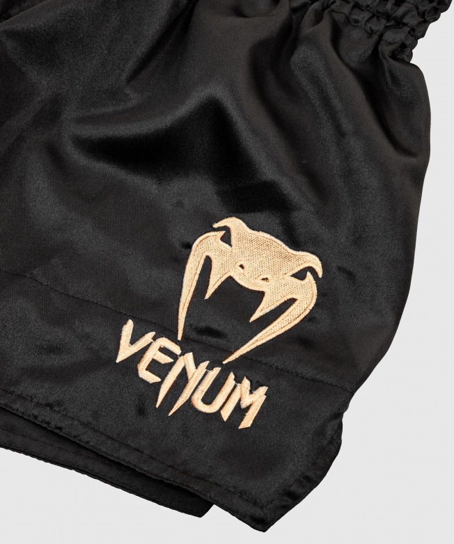 Тайские шорты Venum Classic - Black/Gold | Фото 4
