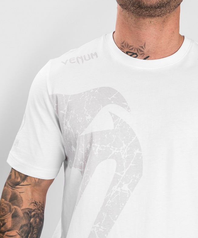 Футболка Venum Giant Regular Fit - White | Фото 5