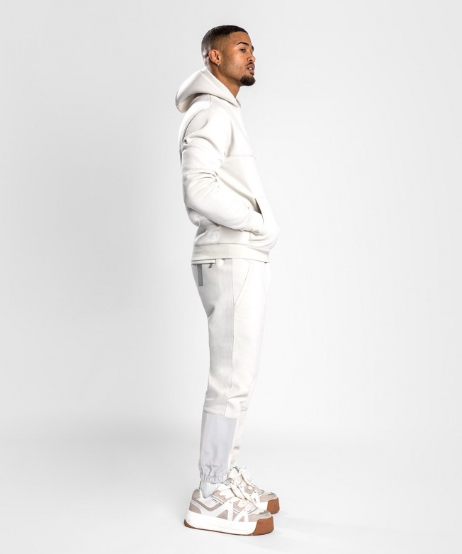 Спортивные штаны Venum Silent Power - Light Sand | Фото 1