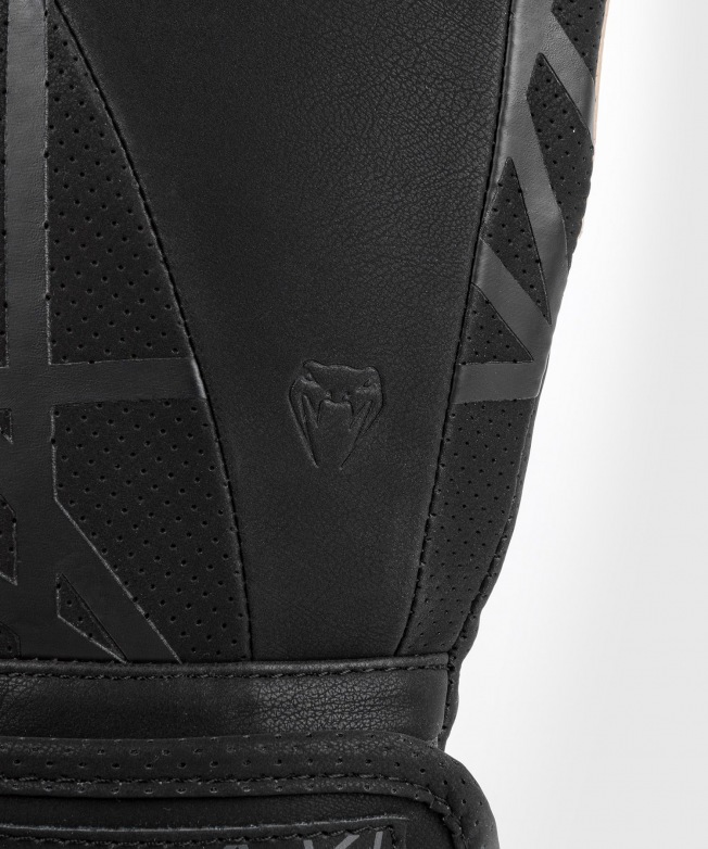 Боксерские перчатки Venum Tecmo 2.0 - Black | Фото 4