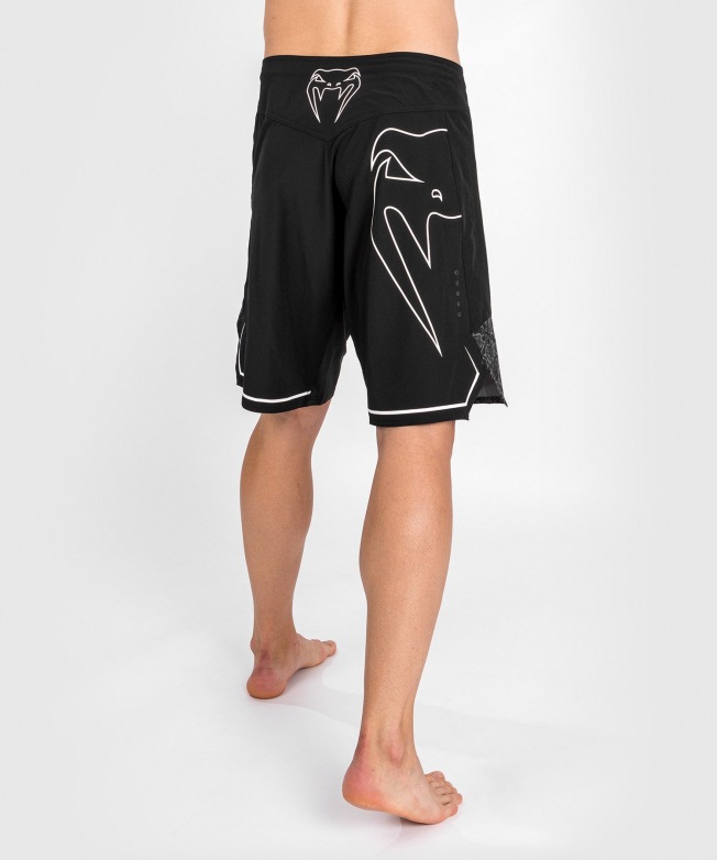 Шорты ММА Venum Reflective Light 4.0 - Black/White | Фото 5