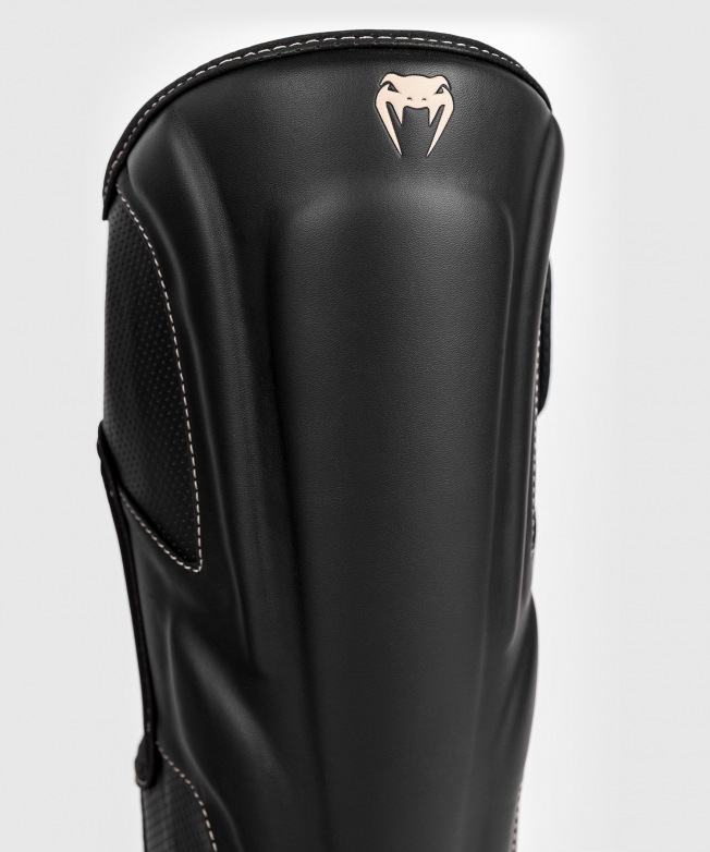 Шингарды Venum Impact Evo - Black | Фото 2