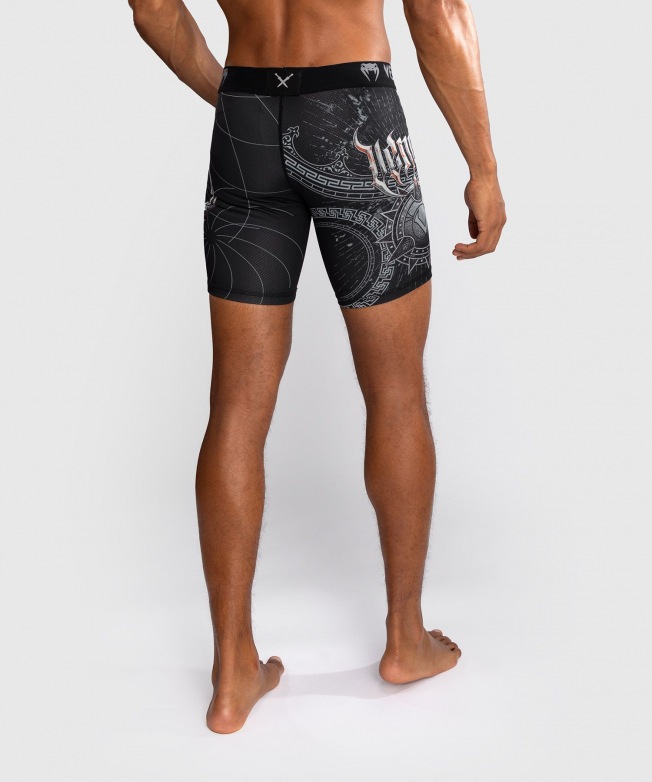 Компрессионные шорты Venum Gladiator 5.0 - Black/Silver | Фото 2