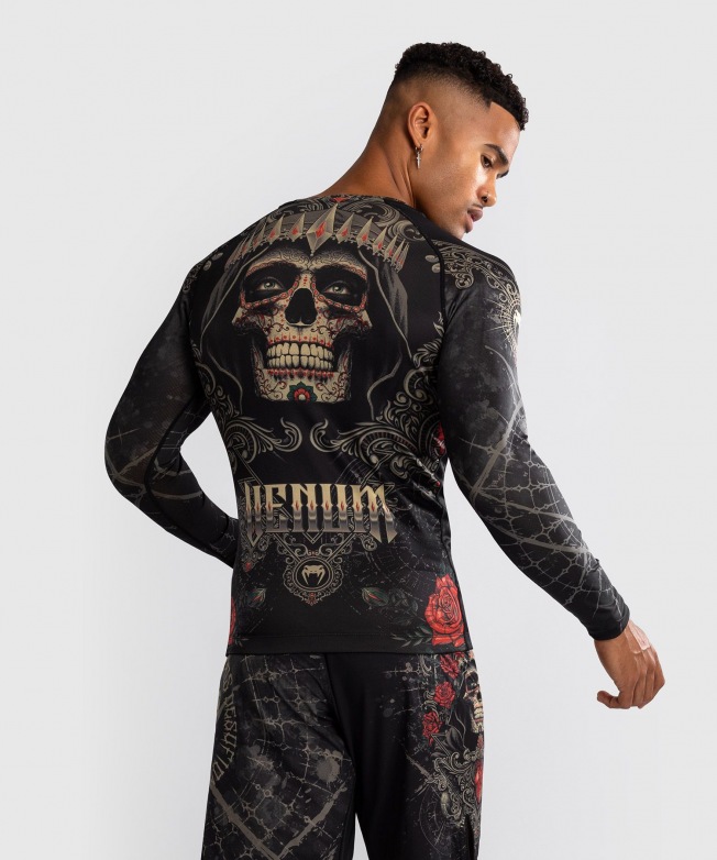 Рашгард Venum Santa Muerte 5.0 LS - Deep Black/Gold | Фото 1
