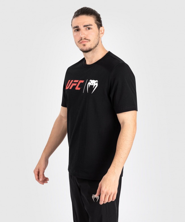 Футболка UFC Venum Classic - Black/Red | Фото 1