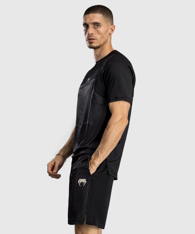 Футболка тренировочная Venum G-Fit Air-Deep Black/Desert Sand | Фото 1