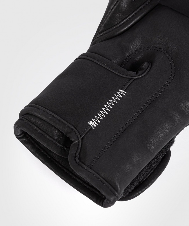 Боксерские перчатки Venum Tactical XT - Black/Fire Red | Фото 7