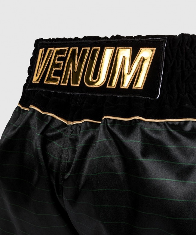 Тайские шорты Venum Attack - Black/Green | Фото 3