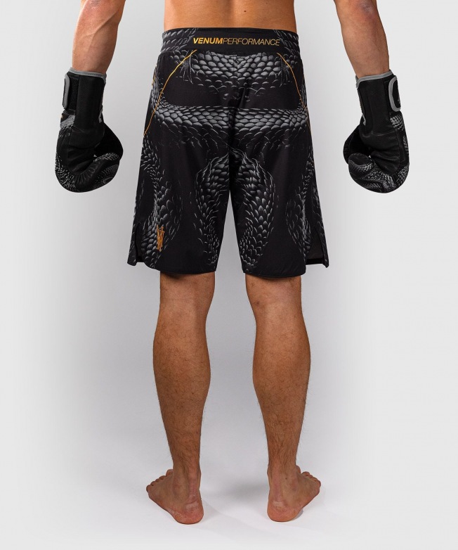 Шорты для единоборств Venum Matupa - Black/Grey/Gold | Фото 2