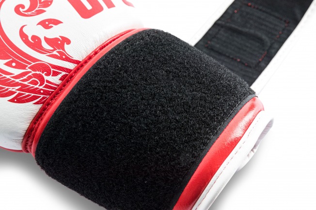 Боксерские перчатки UFC Premium True Thai - White | Фото 12