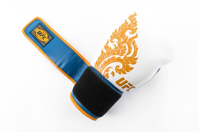 Боксерские перчатки UFC Premium True Thai - White/Blue | Фото 12