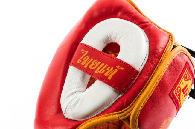 Боксерский шлем UFC Premium True Thai - White/Red | Фото 8