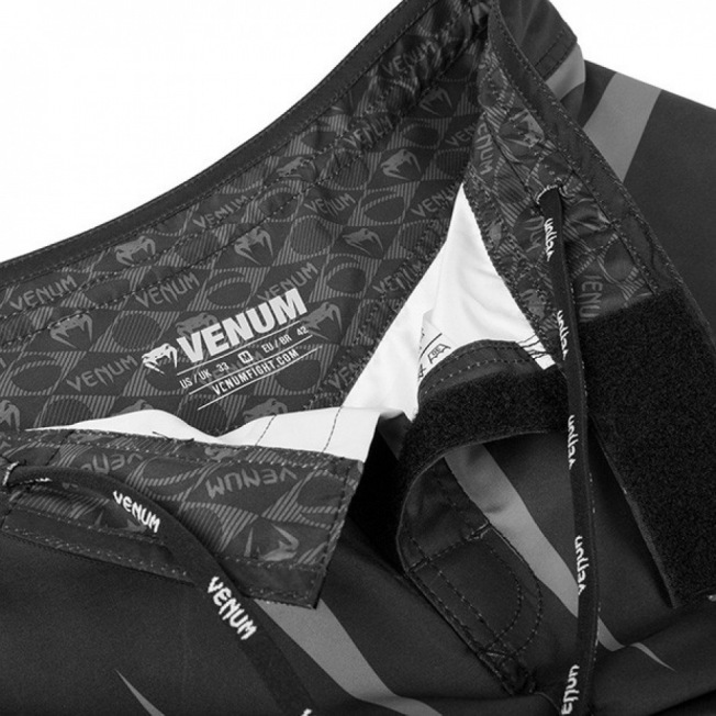 Шорты MMA Venum Sharp - Black/Grey | Фото 4