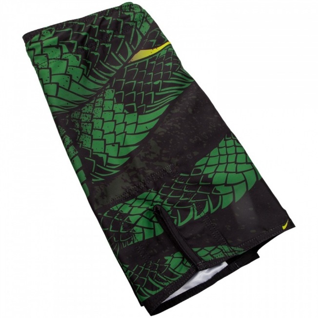 Детские шорты для единоборств Venum Green Viper - Black/Green | Фото 2