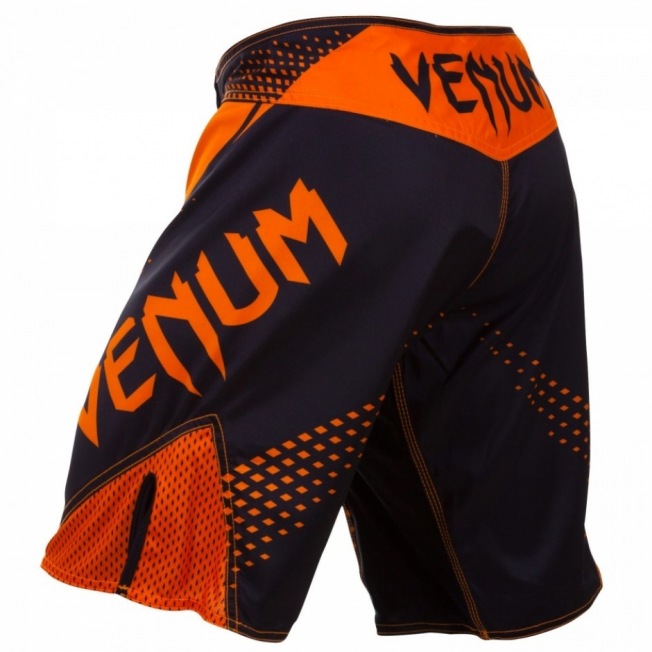 Шорты Venum Hurricane - Black/Neo Orange | Фото 1