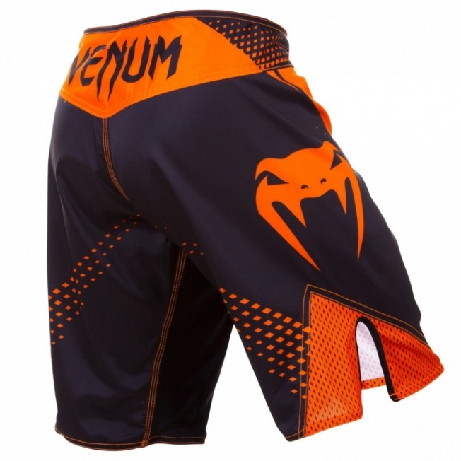 Шорты Venum Hurricane - Black/Neo Orange | Фото 2