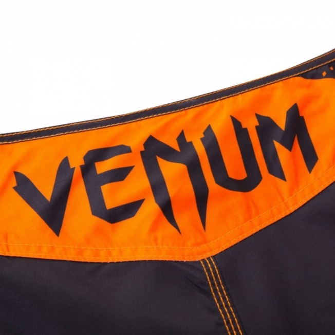 Шорты Venum Hurricane - Black/Neo Orange | Фото 7