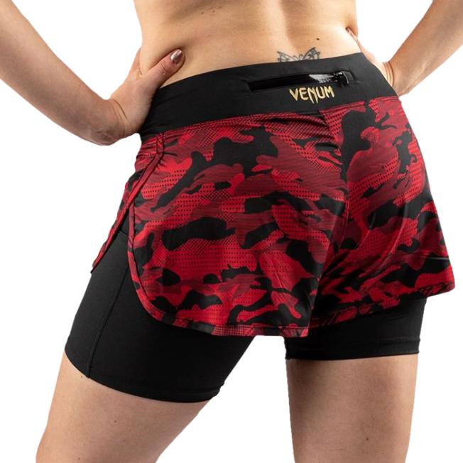 Женские шорты Venum Defender - Black/Red | Фото 2